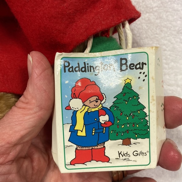 nwt 1997 vintage holiday paddington bear with ornament red coat green hat - Picture 4 of 9